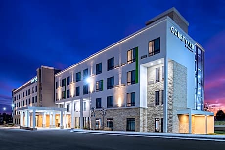 Courtyard by Marriott Kansas City Olathe