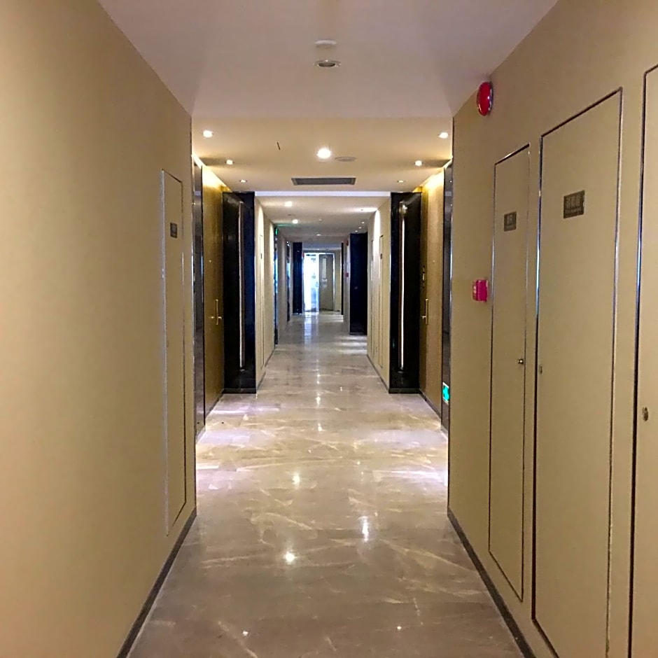 Lemon Tree International Apartment