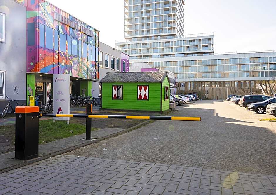 Amsterdam Teleport Hotel