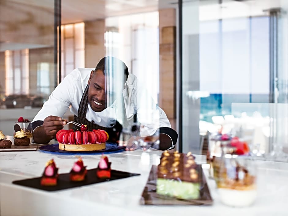 Grecotel LUX ME White