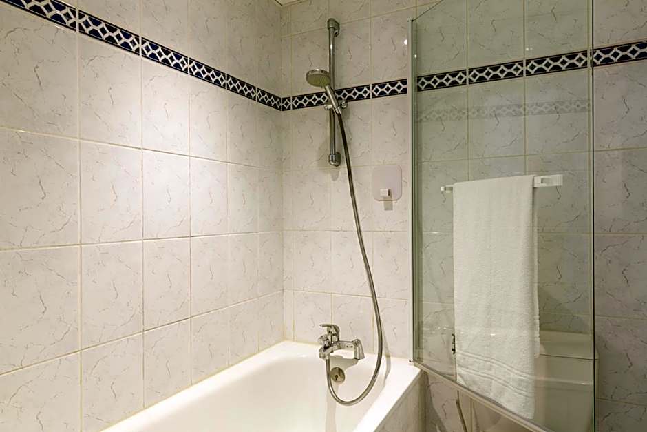 The Originals City, Hotel Nevers Centre Gare (Inter-Hotel)