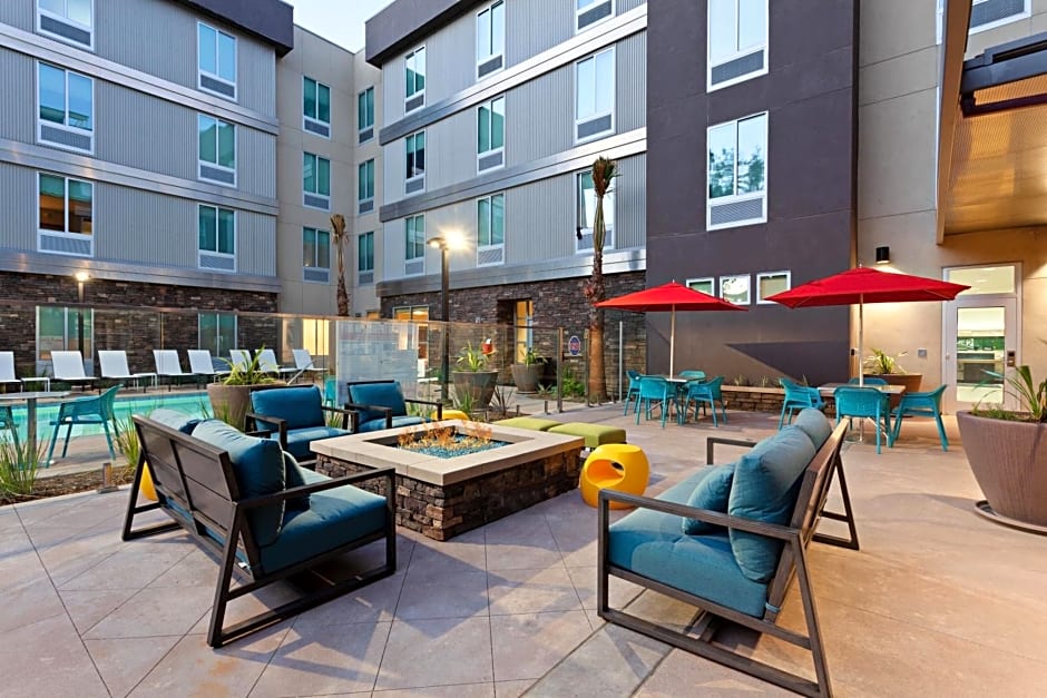 Home2 Suites By Hilton Temecula