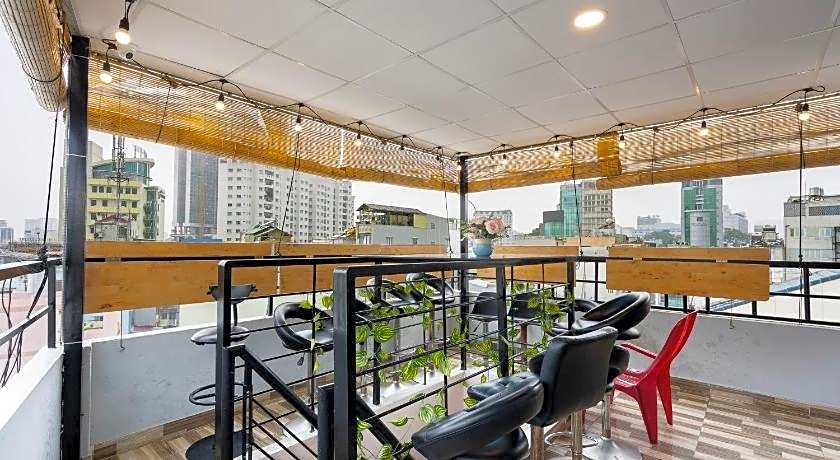 Ahu Hotel & Apartment