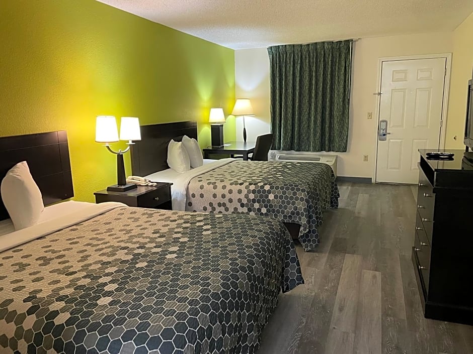 Econo Lodge Inn & Suites Sweetwater I-20