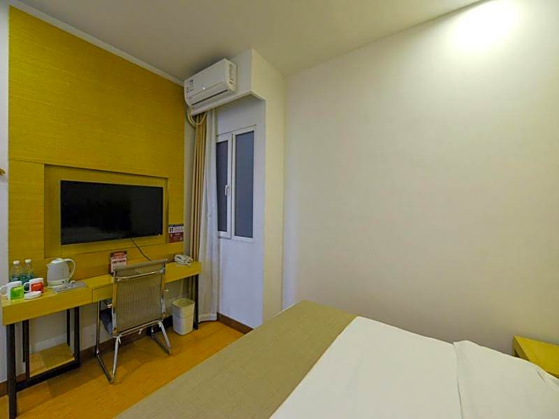 GreenTree Inn Dalian Dalian North Railway Station Express Hotel