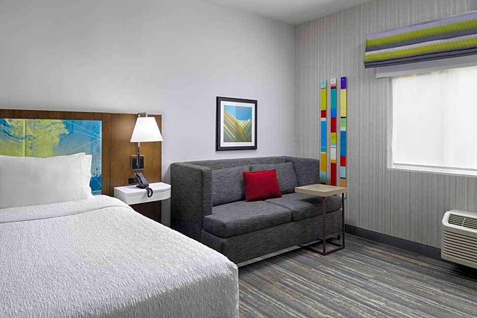 Hampton Inn by Hilton Cardiff Beach Encinitas, CA