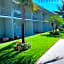 Hollywood Gateway Inn