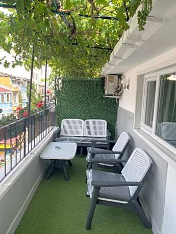 Taksim Neo Pera Suites