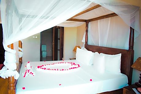 Double Room with Balcony and Sea View