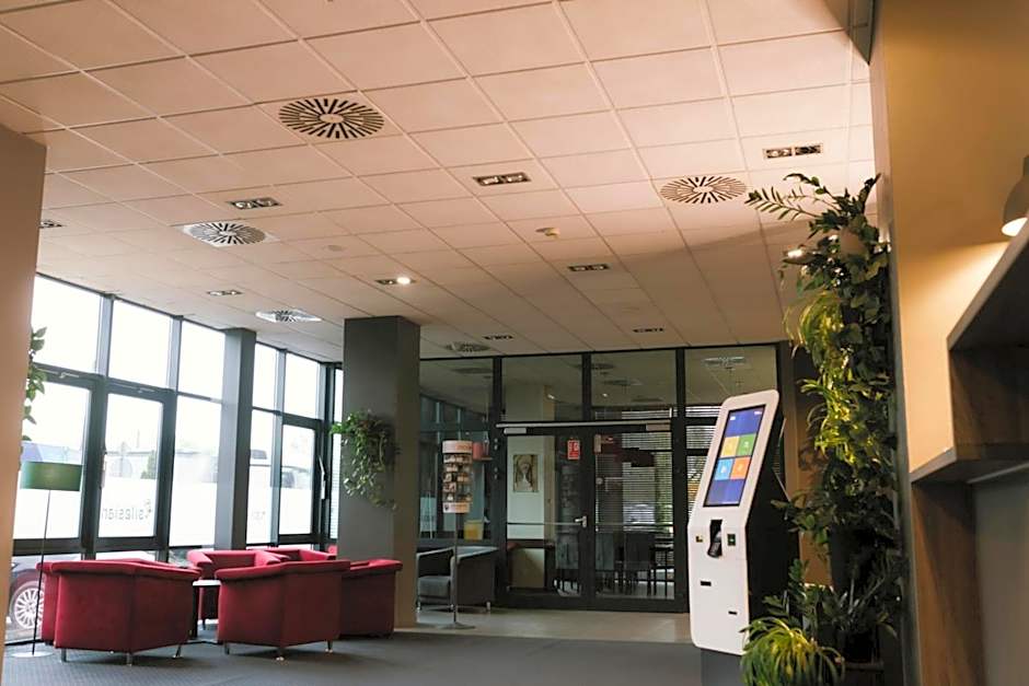 Economy Silesian Hotel