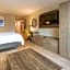 Holiday Inn Express Hotel & Suites Cocoa Beach By IHG