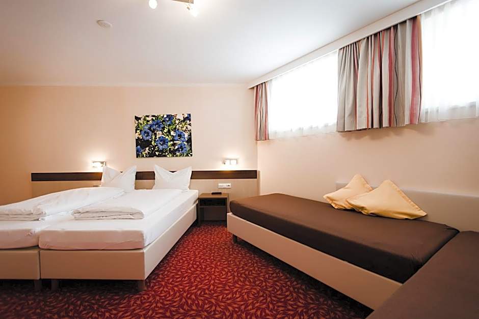 Aparthotel Dorfplatzl Garni