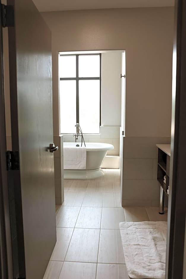 The Oread Lawrence, Tapestry Collection by Hilton