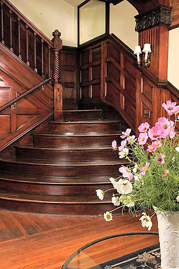 Morgan State House Inn