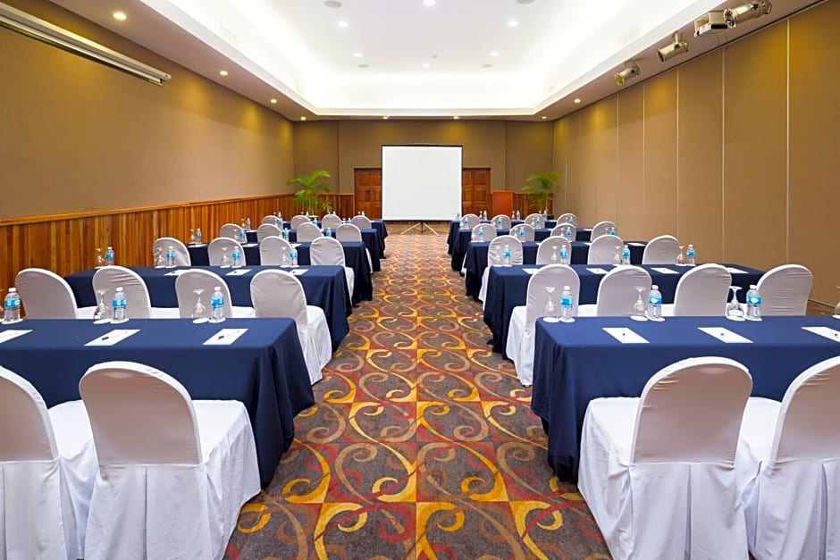 Blue Bay Grand Esmeralda - All Inclusive