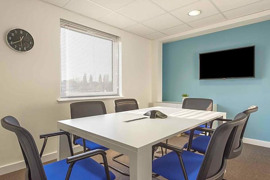 Days Inn Watford Gap