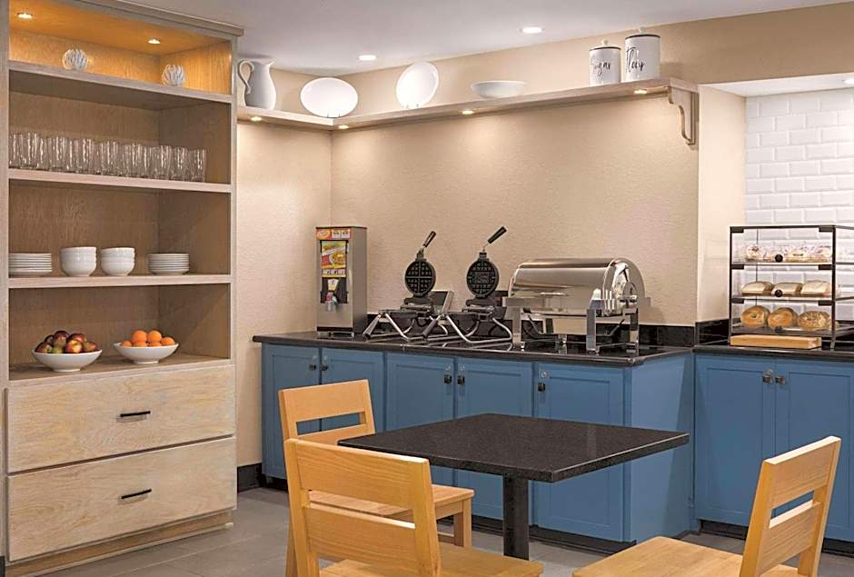 Country Inn & Suites by Radisson, Dunn, NC