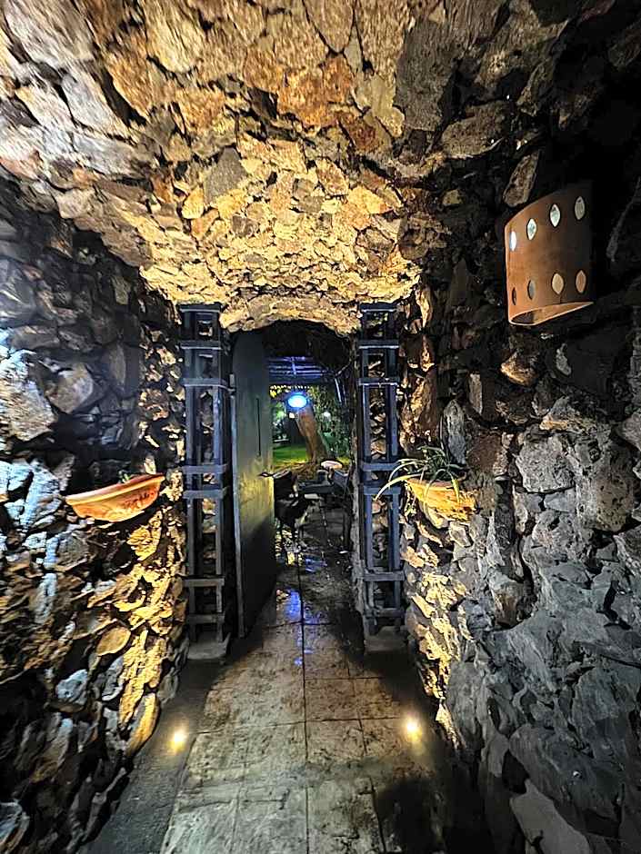 Magnolias Jardin & Boutique Suites