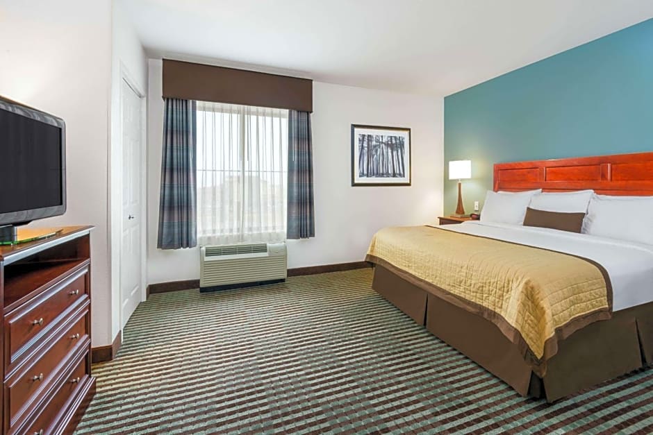 Baymont by Wyndham Denver International Airport