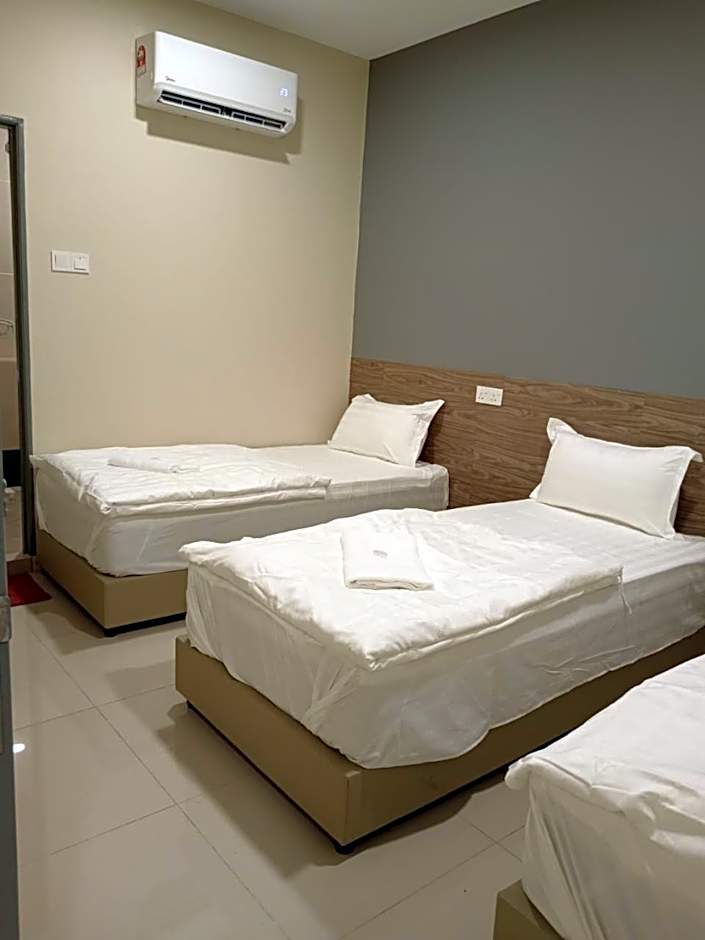 GRAND SRI MUADZAM HOTEL