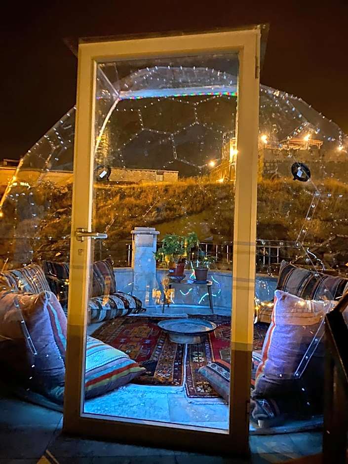 Balloon Cave Hotel