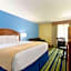 Days Inn by Wyndham Fargo/West Acres