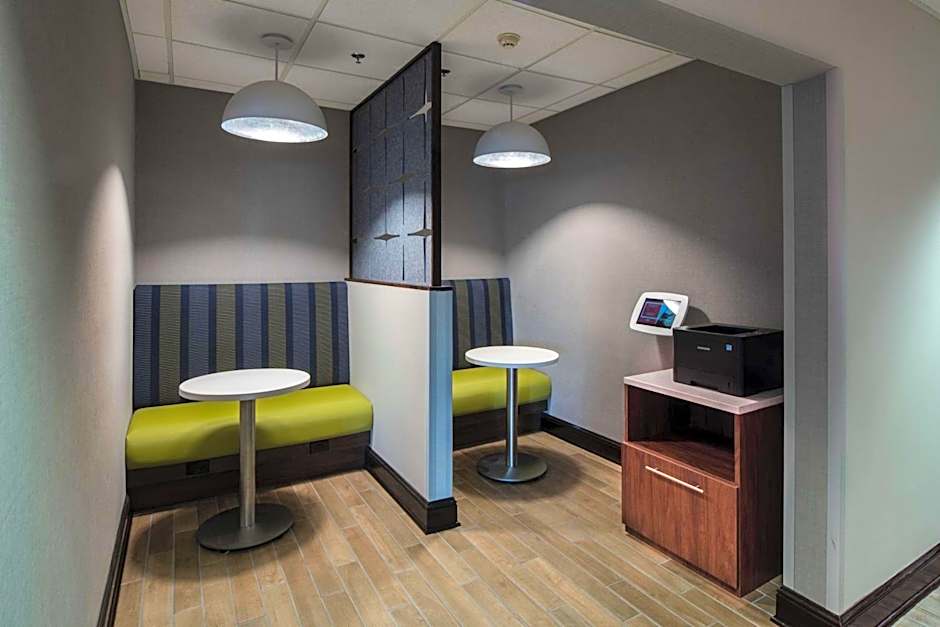 Hampton Inn By Hilton And Suites Chicago/Lincolnshire