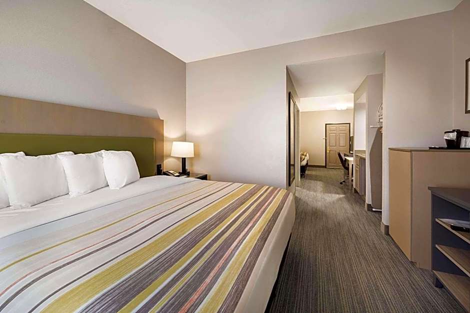 Country Inn & Suites by Radisson, Freeport, IL