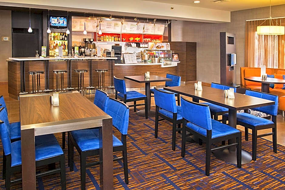 Sonesta Select Tinton Falls Eatontown