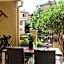 L'AMARILYS chambre d'hôte au coeur du village, terrasse avec vue sur le château