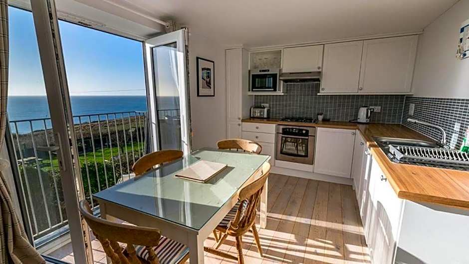 Chesil Beach Lodge Burton Bradstock Dorset DT64RJ