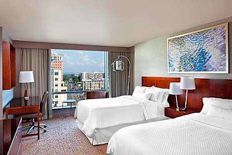 Guest room, 2 Double, City view