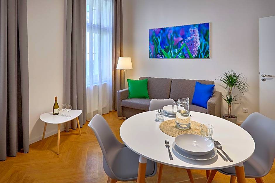 DownTown Suites Rubesova