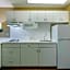 Extended Stay America Suites - Kansas City - Country Club Plaza