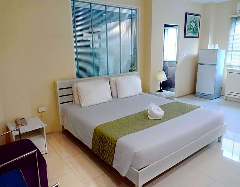 V Verve Service Apartment Hotel