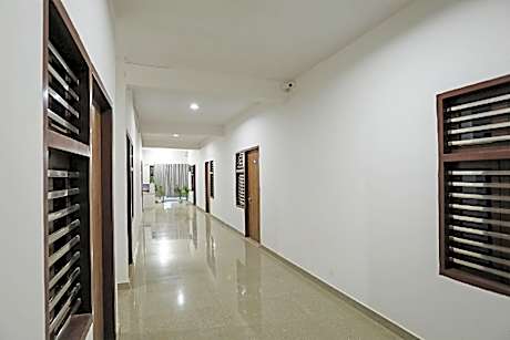 Hotel O Yuvraj Plaza