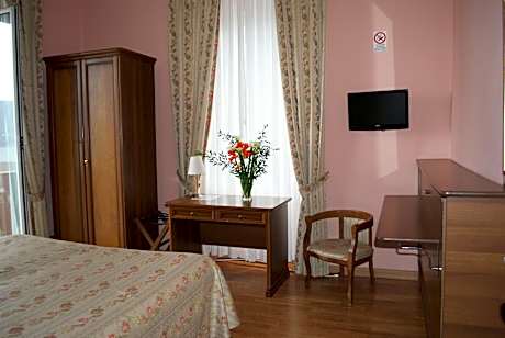 Triple Room with Balcony