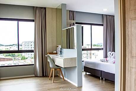 Deluxe Double Double Room