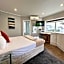 Barclay Motel
