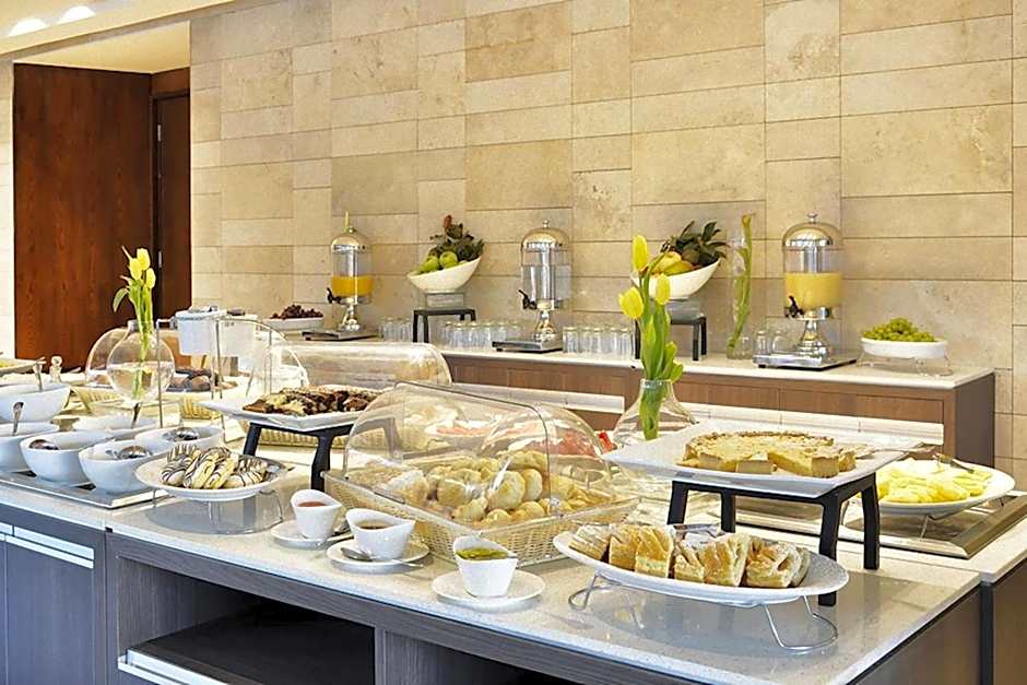 Radisson Blu Plaza El Bosque Santiago