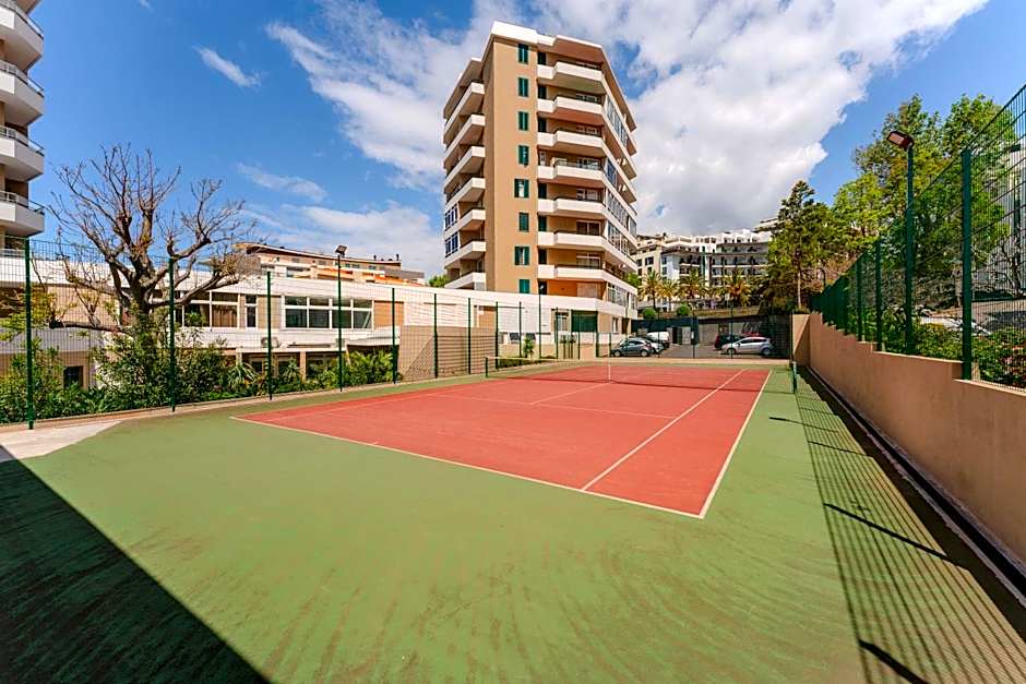 Duas Torres Hotel