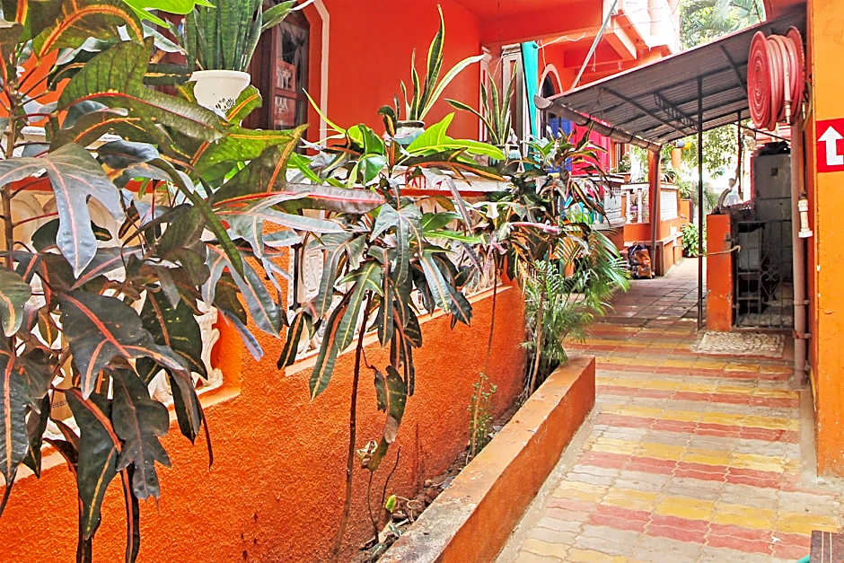 OYO Flagship Shanel Beachside Resort by Joaquim Near Baga Beach – Baga, KY