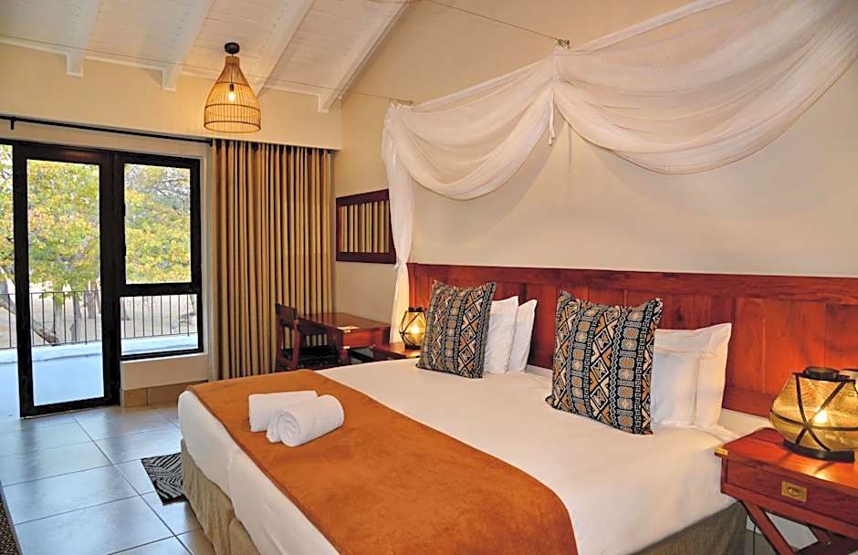 Hwange Safari Lodge