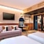 D8 Hotel