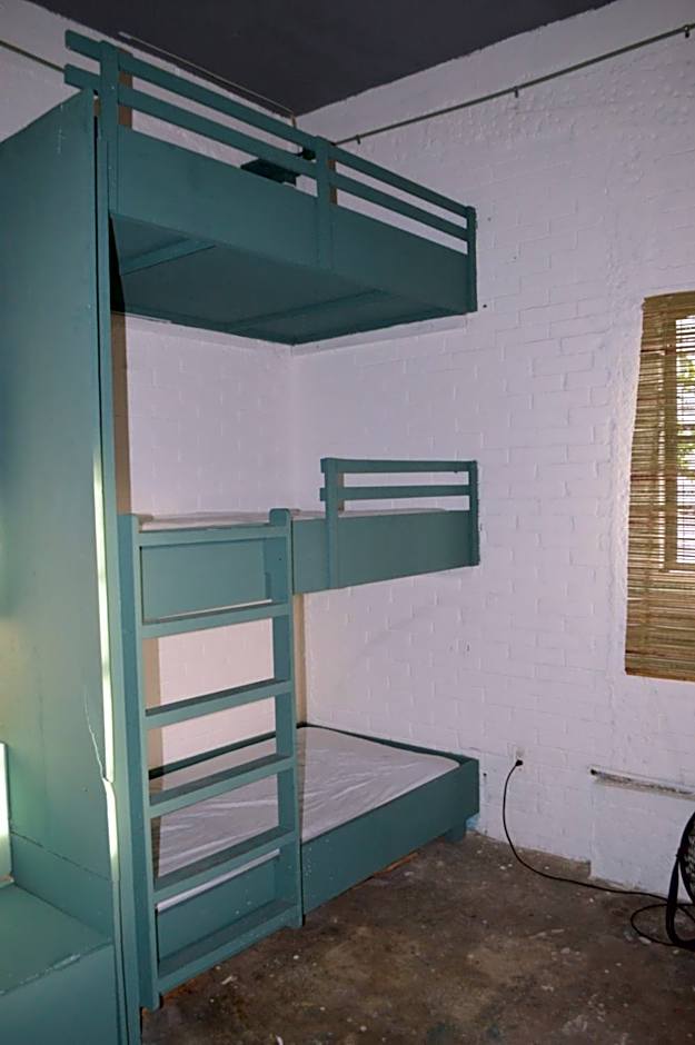 Canova Hostel & Pizza