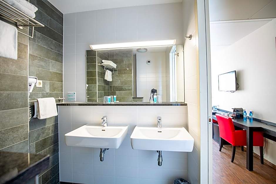 Bastion Hotel Amsterdam Airport