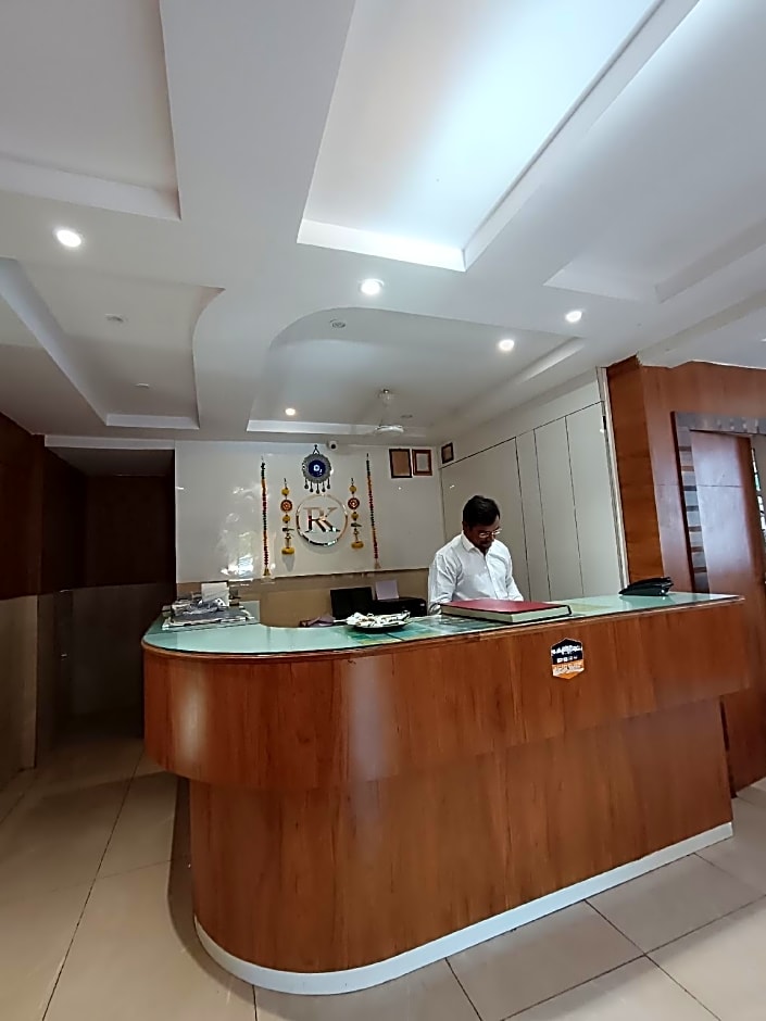 Hotel Rishi International - Grant Road