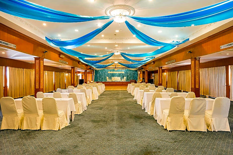 The Niran Grand Hotel