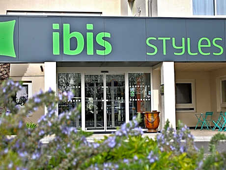 Ibis Styles Avignon Sud Hotel