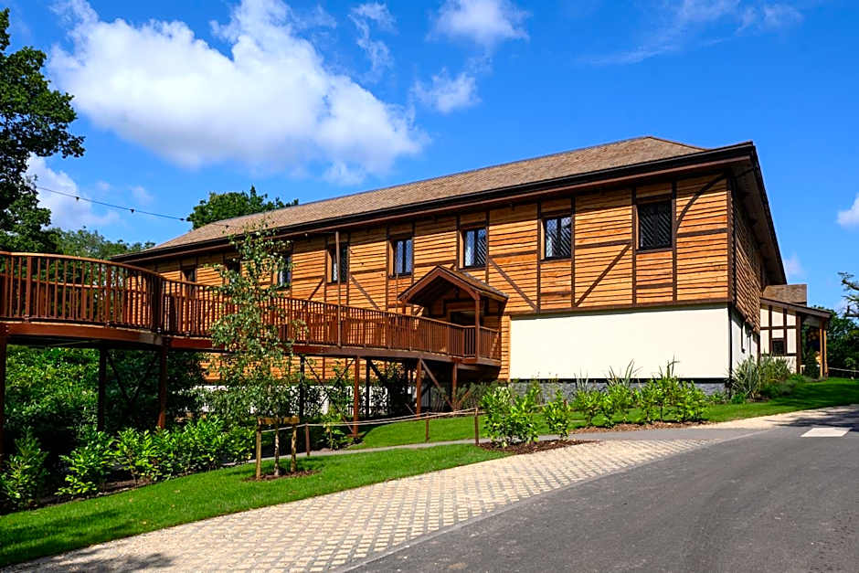 Warwick Castle Hotel & Knight's Village